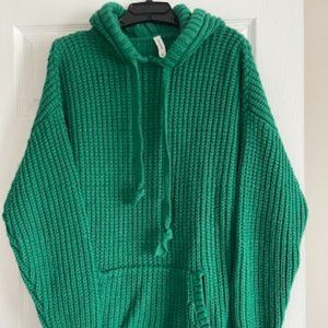 GORGEOUS Kelly Green hooded sweater with front pocket, Size L